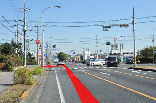 大谷街道から環状線を右折からの道案内：約1.4k先の細谷町交差点を左折し新里街道（県道22号）に入る